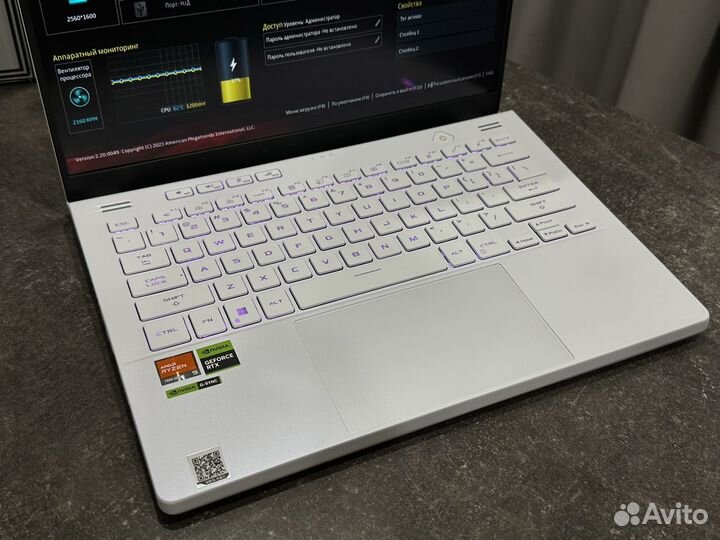 Asus Rog Zephyrus G14 R9-7840HS RTX 4060 32Gb