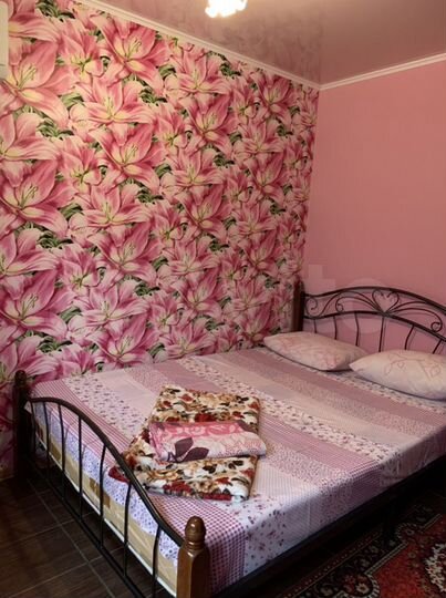 Комната 10 м² в 5-к., 2/2 эт.