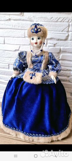 Кукла грелка на чайник 