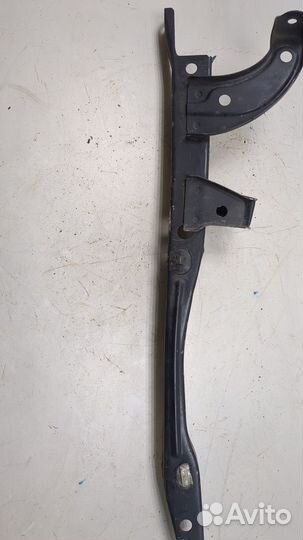 Кронштейн Toyota Venza, 2009