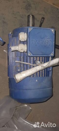 Двигатели асинхронные и насосы для нефтебаз