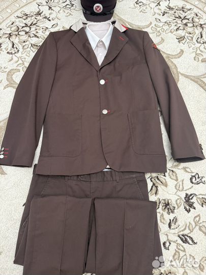 Костюм мужской