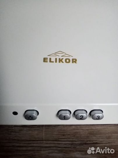 Вытяжка для кухни Elikor Вента 60П-650-К3Г 60 см