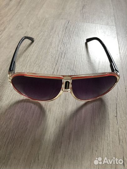 Солнцезащитные очки