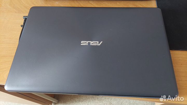 Ноутбук Asus Vivobook X542UQ