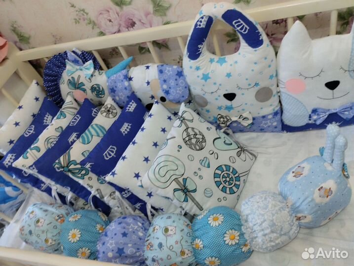 Бортик в кроватку Гусеница новый