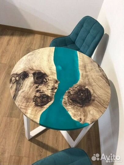 Стол круглый 'Infinity Flight'