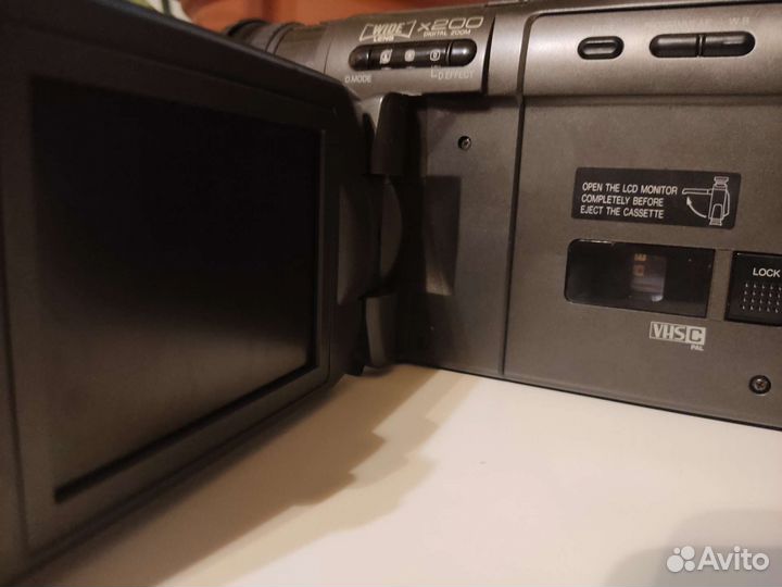 Видеокамера panasonic vx70