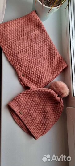 Женский комплект шапку и снуд