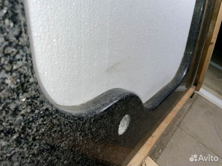 Итальянская гранитная плита под мойку