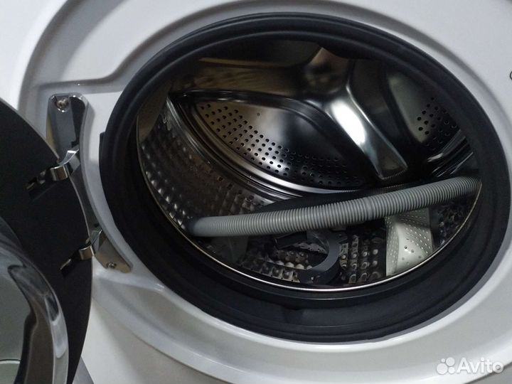 Новая стиральная машина Haier 8кг.HW80-BP14979