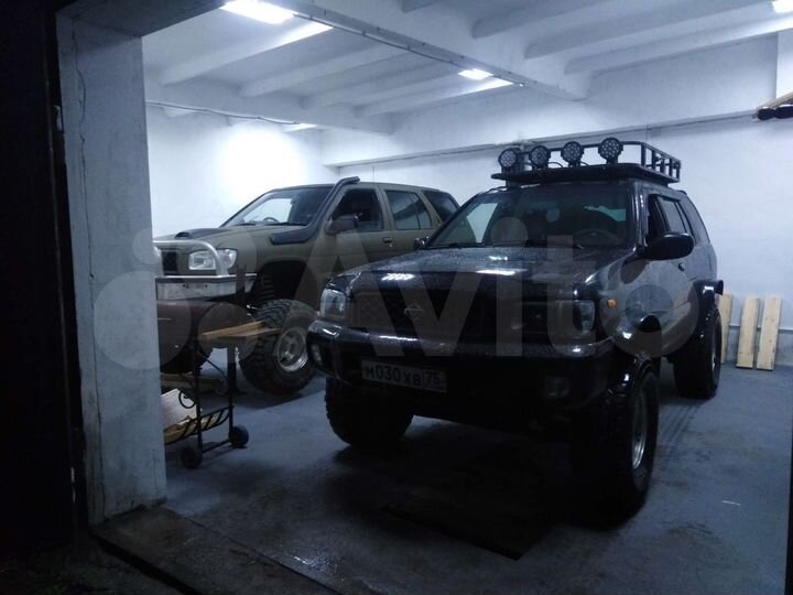 Гараж, > 30 м²