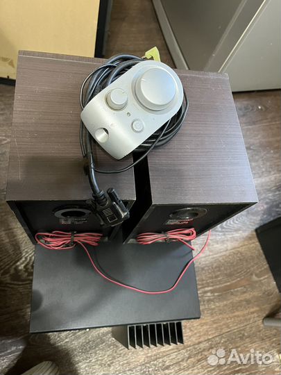 Куоспьютерная акустика logitech z2300