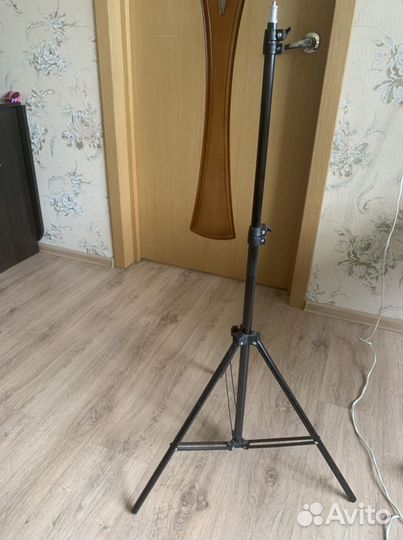 Кольцевая лампа со штативом 36 см