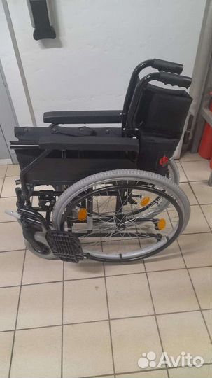 Инвалидная коляска