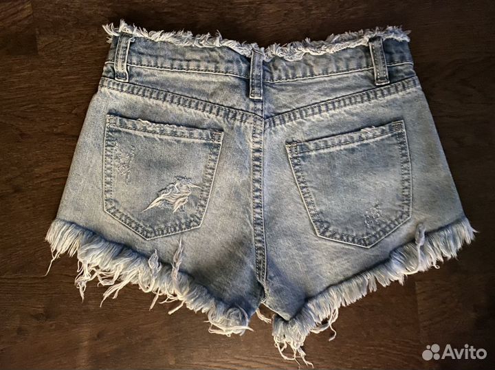 Джинсовые шорты (новые)