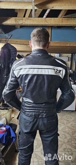 Мотокуртка кожаная мужская
