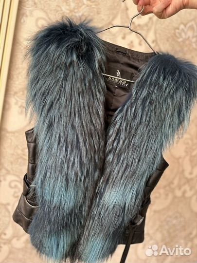 Жилетка меховая женская
