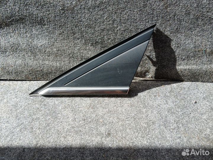 Накладка крыла передняя левая Ford Focus 3