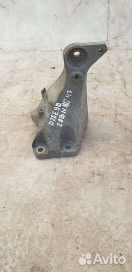 Кронштейн двигателя BMW 3 E90/E91/E92/E93 2.0 Дизе