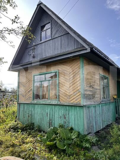 Дача 12 м² на участке 5 сот.