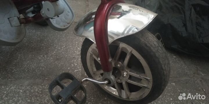 Детский велосипед трехколесный с ручкой