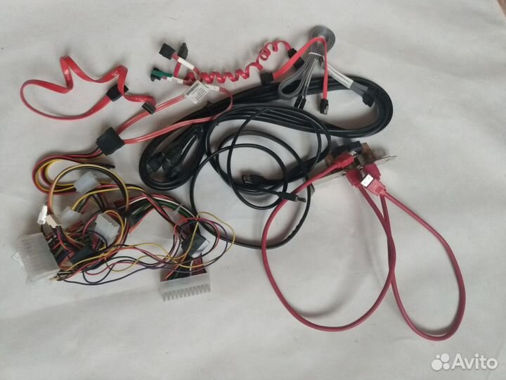 Кабеля Serial ATA разные