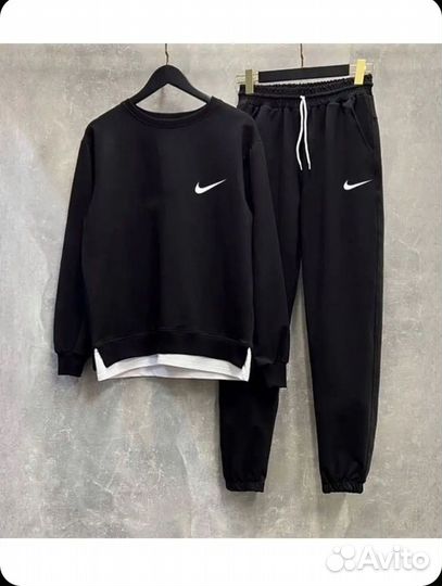 Спортивный костюм Nike