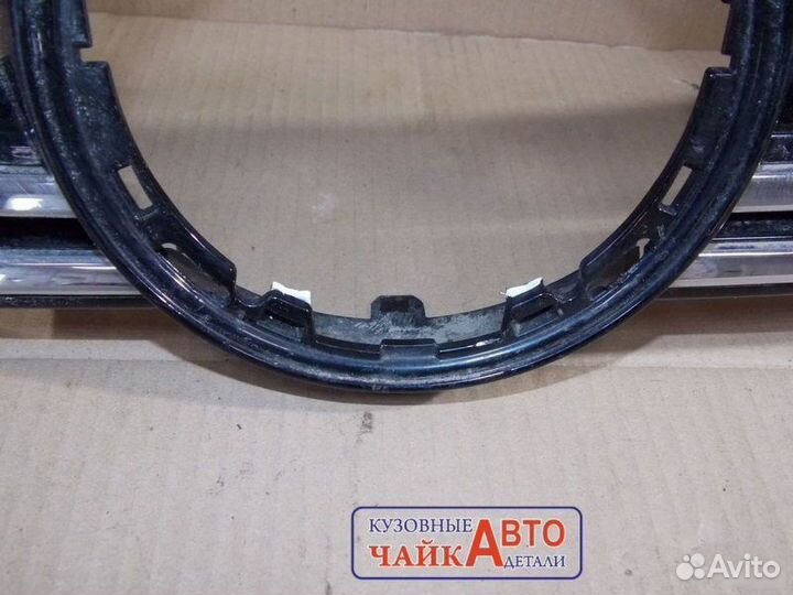 Решетка радиатора Volkswagen Tiguan 1 NF 2011