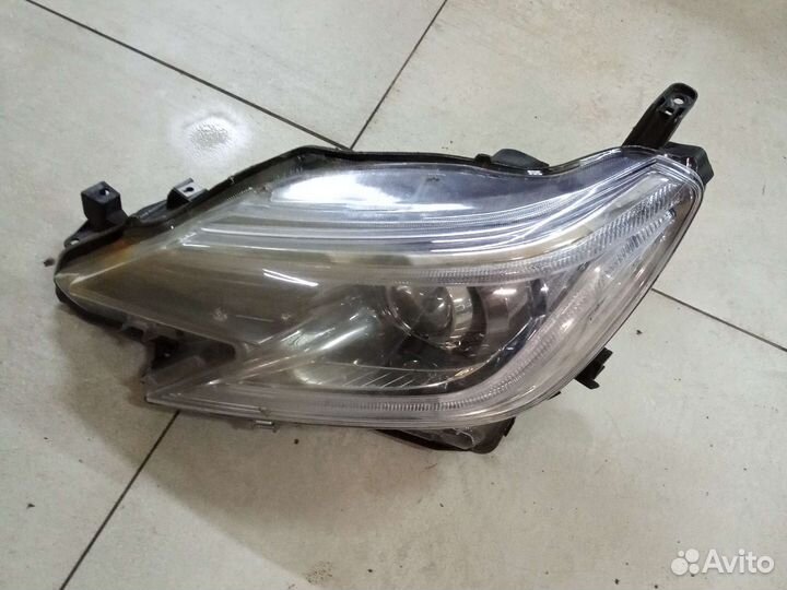 Фара леваяToyota Mark X GRX130 - GRX135 12 - 2019г