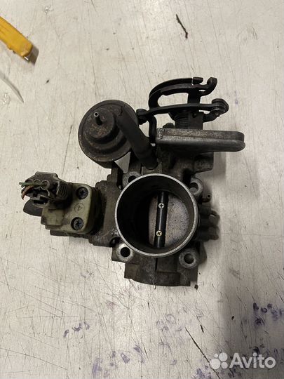 Заслонка дроссельная Toyota Carina E 1992-1997