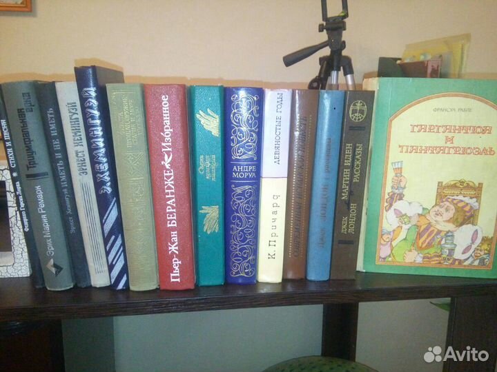 Книги из домашней библиотеки 1980х годов издания