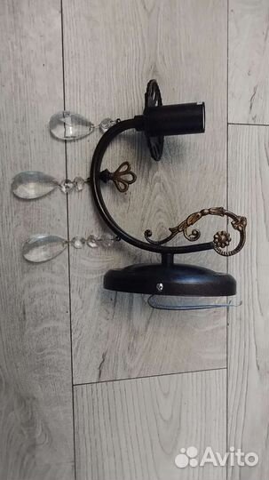 Настенный светильник бра