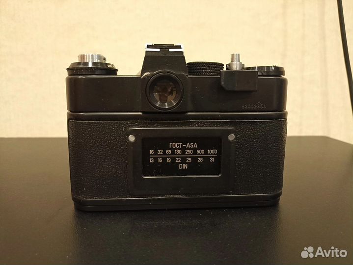 Плёночный фотоаппарат Зенит 11
