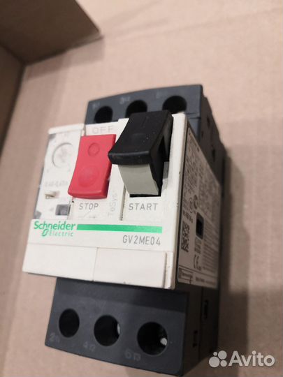 Выключатель Schneider electric GV2ME04