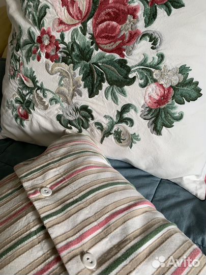 Подушка с наволочкой Эмми Стро Икеа бу