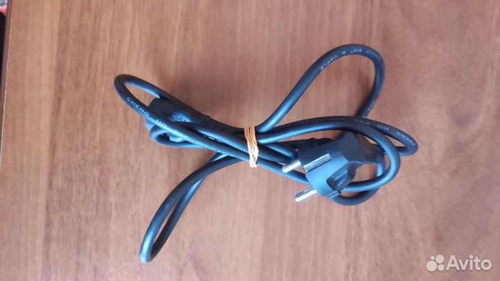 Кабель питания для пк (CEE 7/7 - IEC 320 C13)