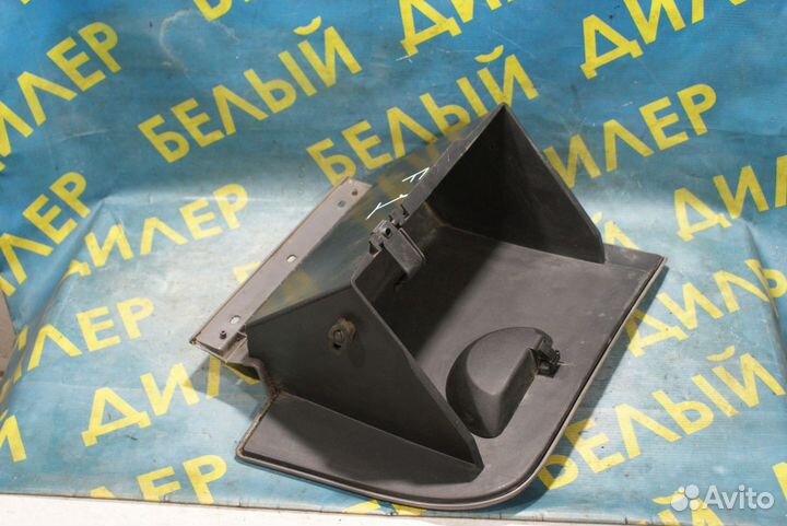 Крышка бардачка Ford Focus 1