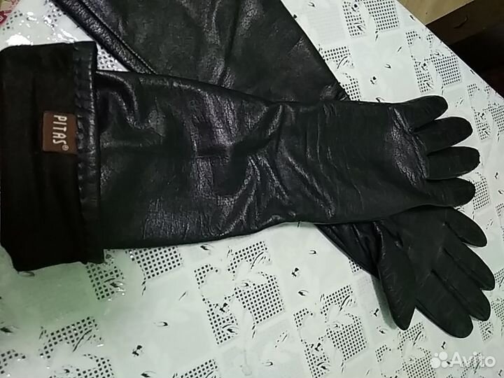 Перчатки