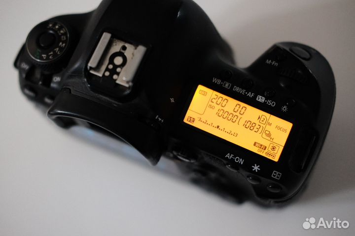 Фотоаппарат canon 5D mark 4