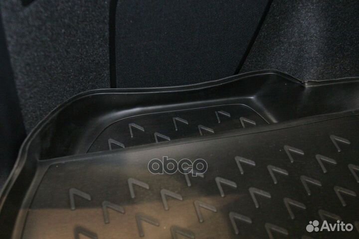 Коврик автомобильный резиновый в багажник lexus