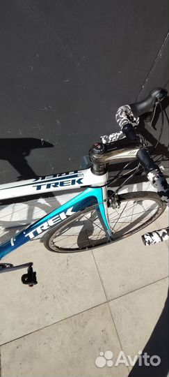Карбоновый шоссейный велосипед trek astana