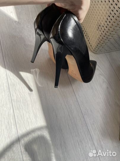 Туфли женские кожаные 39