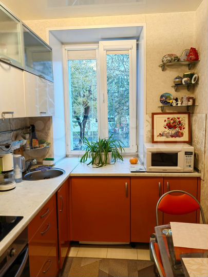 2-к. квартира, 42,8 м², 1/4 эт.