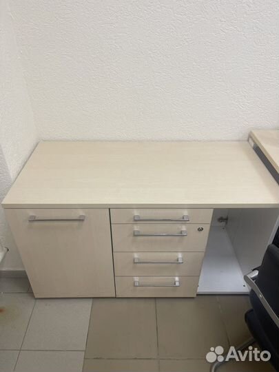 Набор офисной мебели