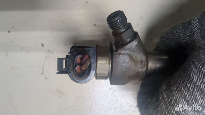 Форсунка топливная Skoda Yeti, 2013