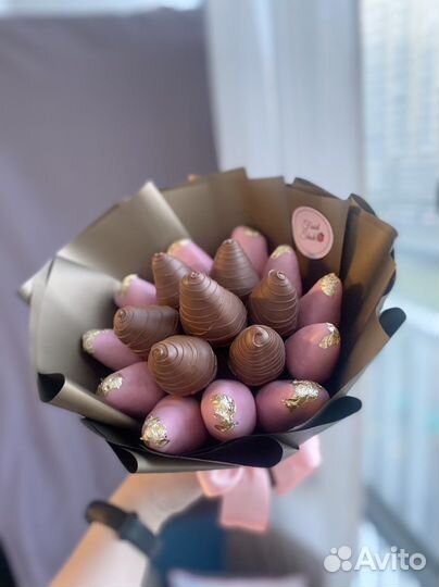 Букет из клубники в шоколаде