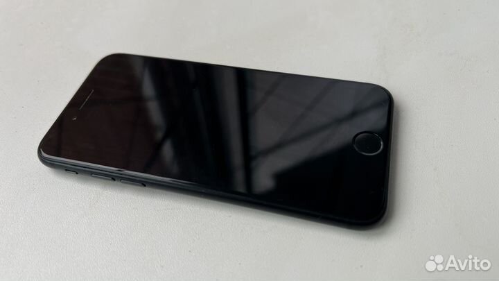 iPhone se 2020 128 Black