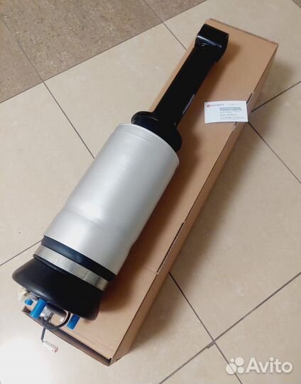 Пневмостойка Ленд Ровер Перед Задний Новая