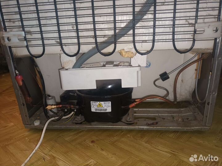 Продам холодильник